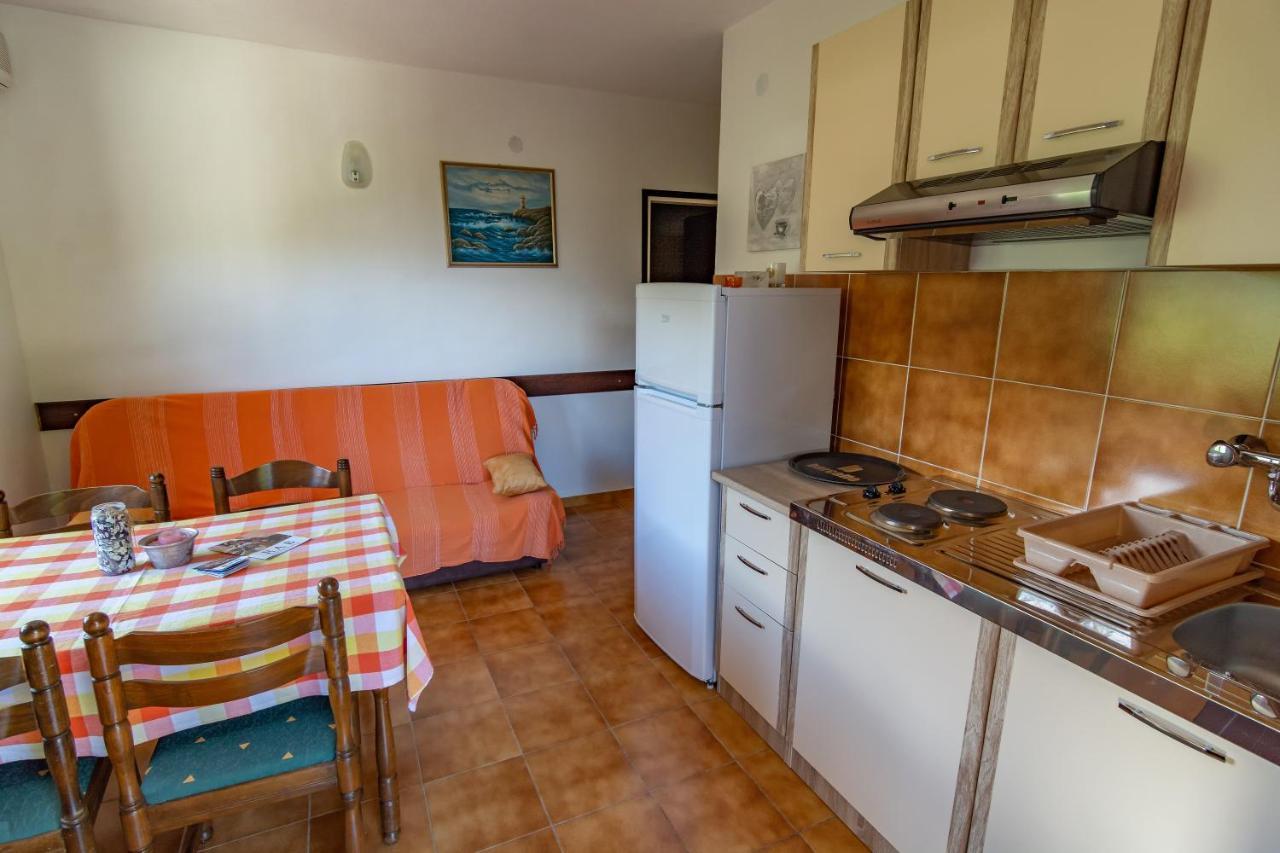 Apartment Dumicic 1 Mundanije Экстерьер фото